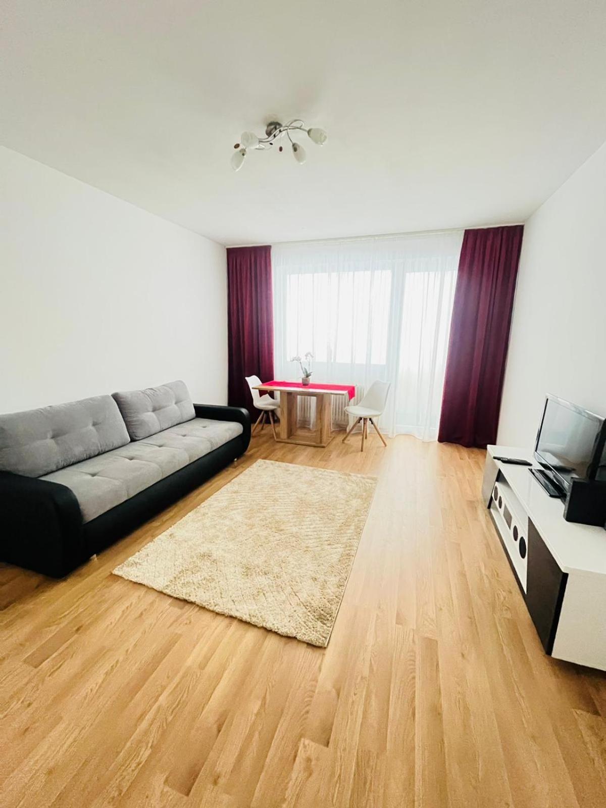 Magnifique Appartment Linz Buitenkant foto